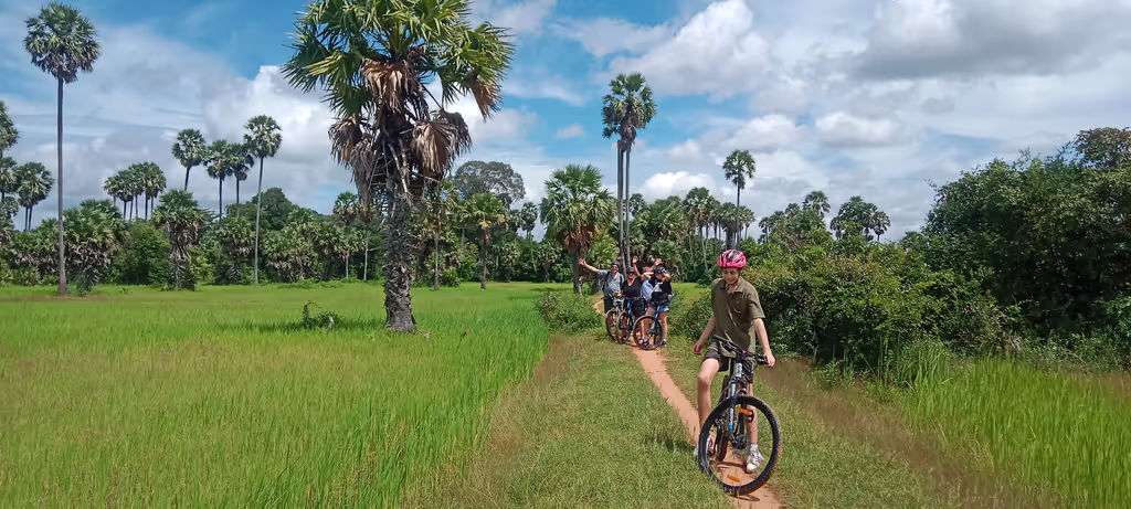 Siem Reap Private Tour - Angkor Sunrise cycling tour