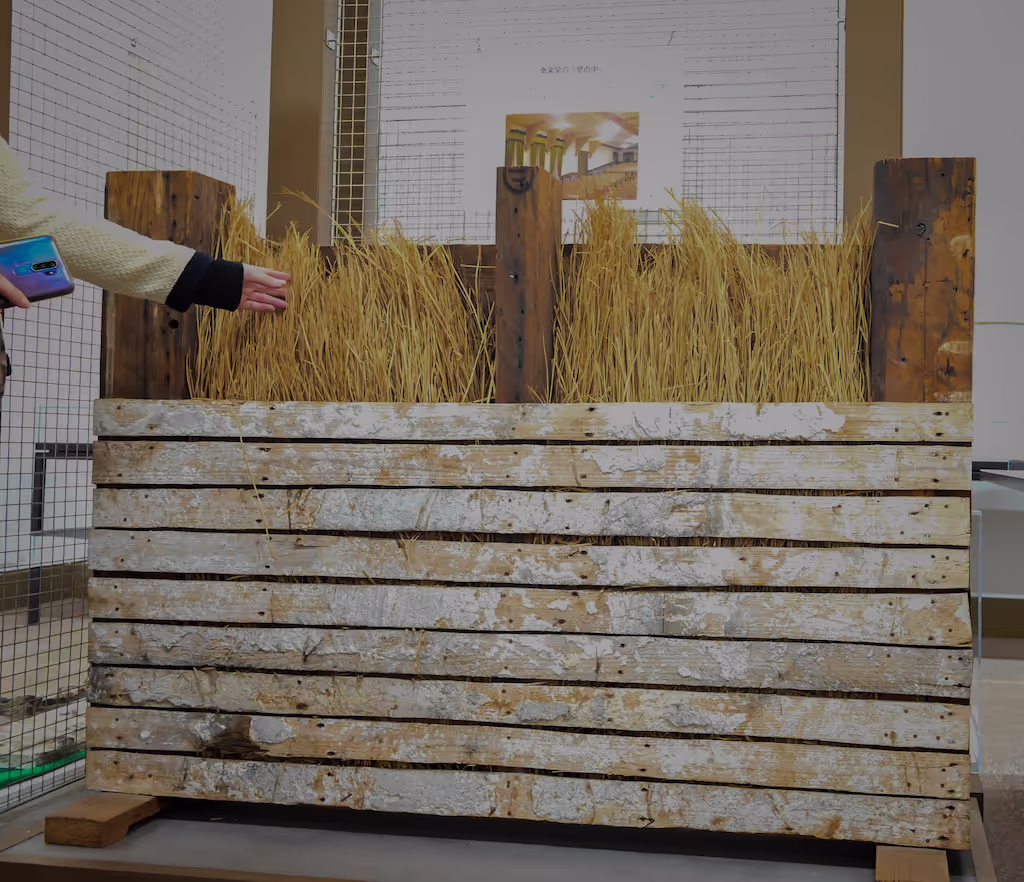 Kanagawa Private Tour - Unique soundproofing design, with straw