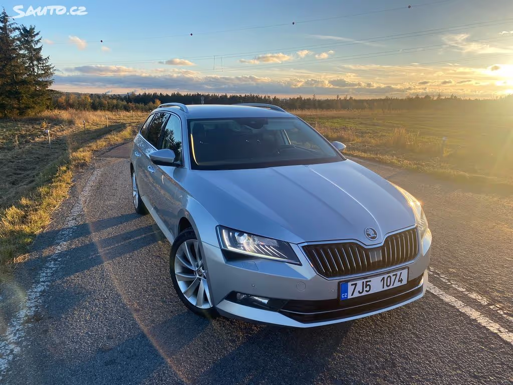 Prague Private Tour - sedan