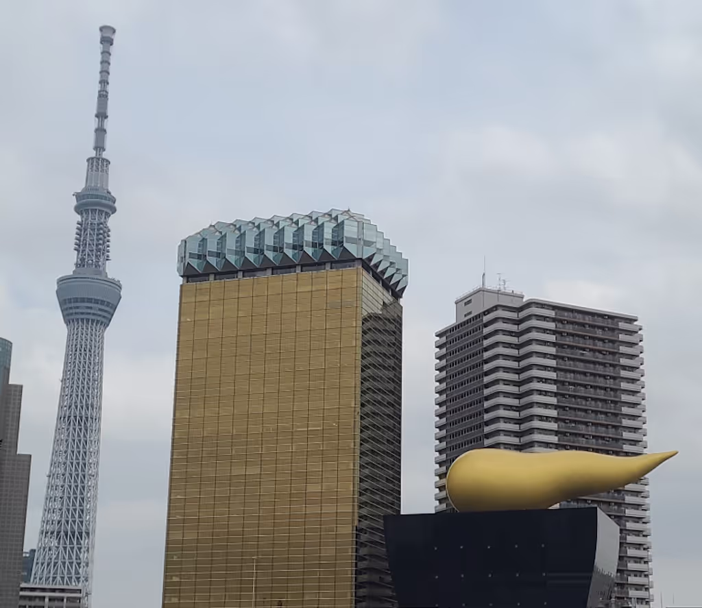 Tokyo Private Tour - La tour Skytree et la crotte dorée d'asahi
