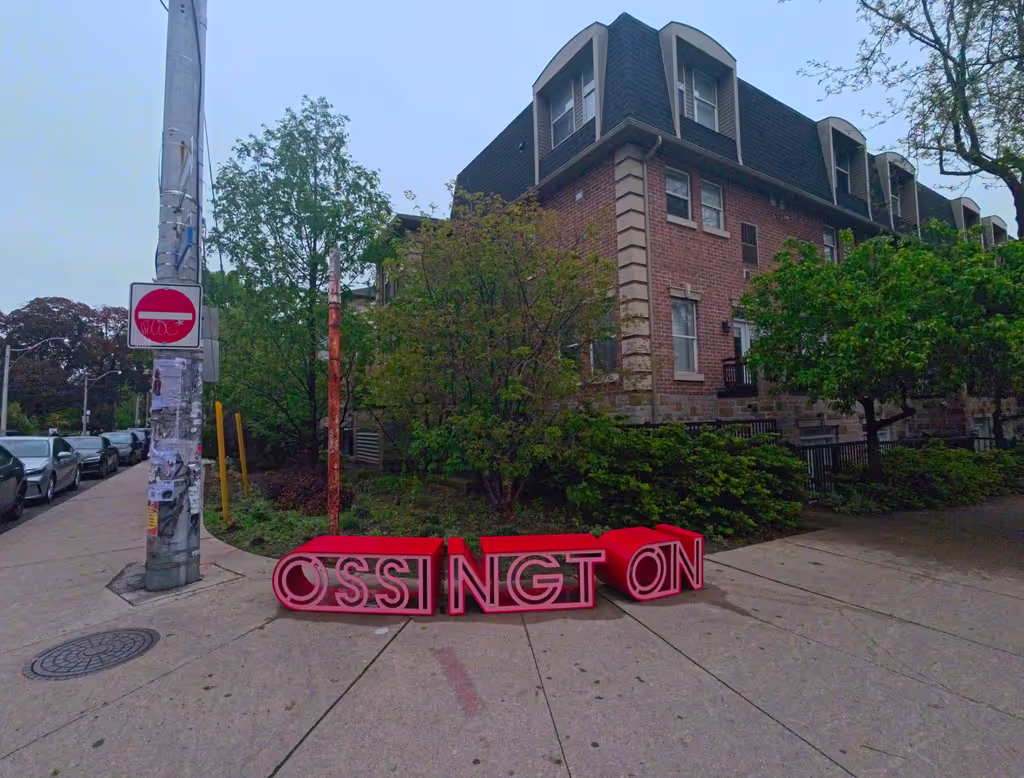 Toronto Private Tour - Ossington Sign