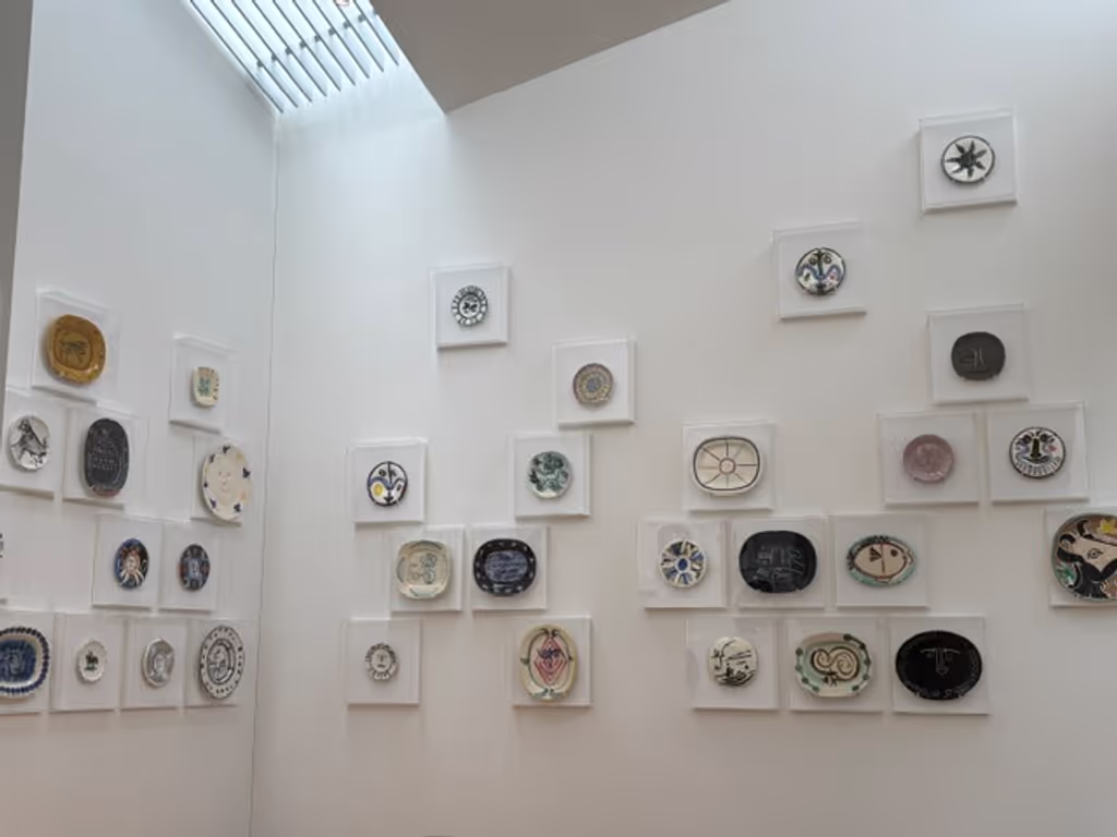 Tokyo Private Tour - YokuMoku museum platters of Picasso