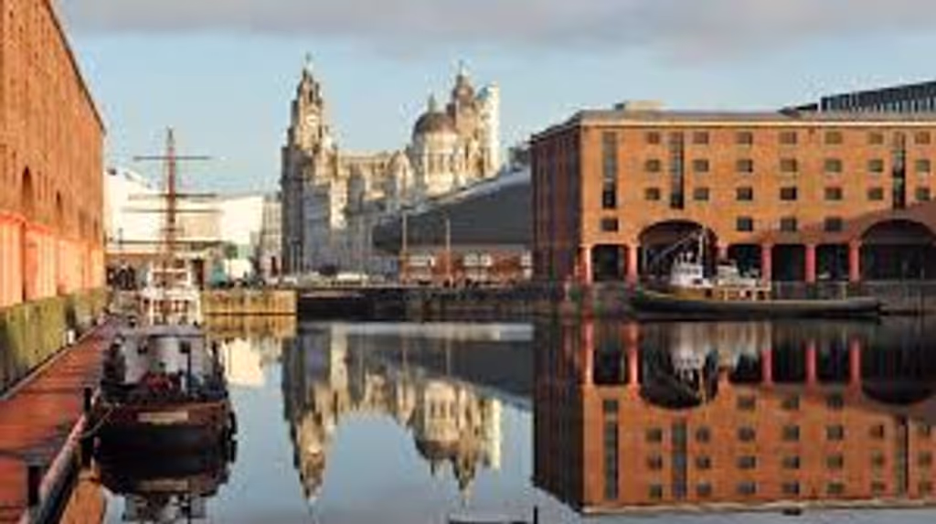 Liverpool Private Tour - Royal Albert Docks
