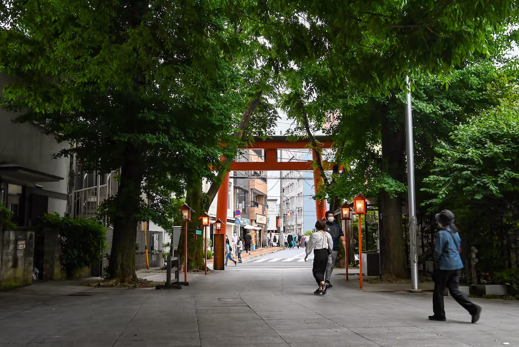 Kanagawa Private Tour - Akagi Shrine (Modern Shrine Architecture)