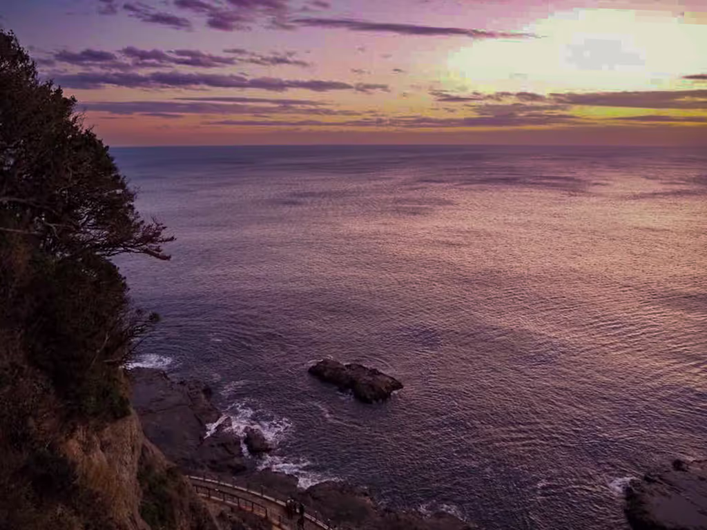 Kamakura Private Tour - Enoshima Island