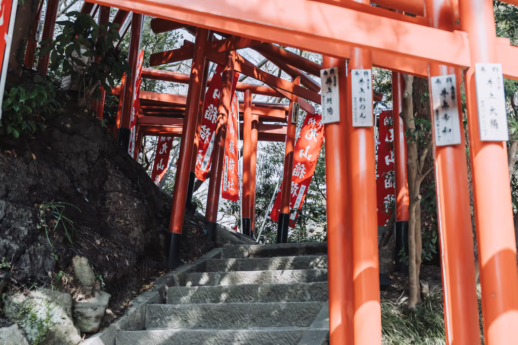 Kamakura Private Tour - Maruyama inari in Tsurugaoka Hachimangu