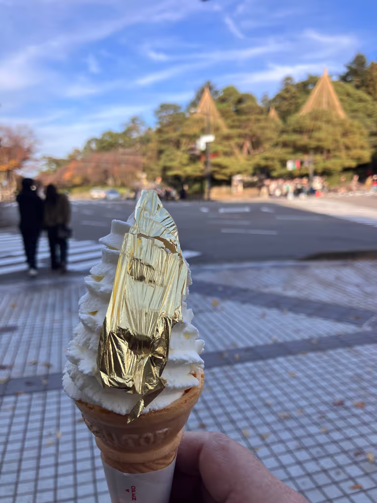 Kanazawa Private Tour - Gold Leaf