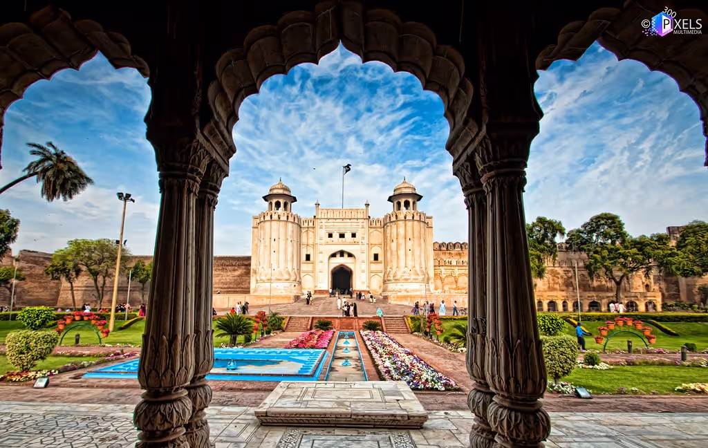 Lahore Private Tour - Lahore Fort