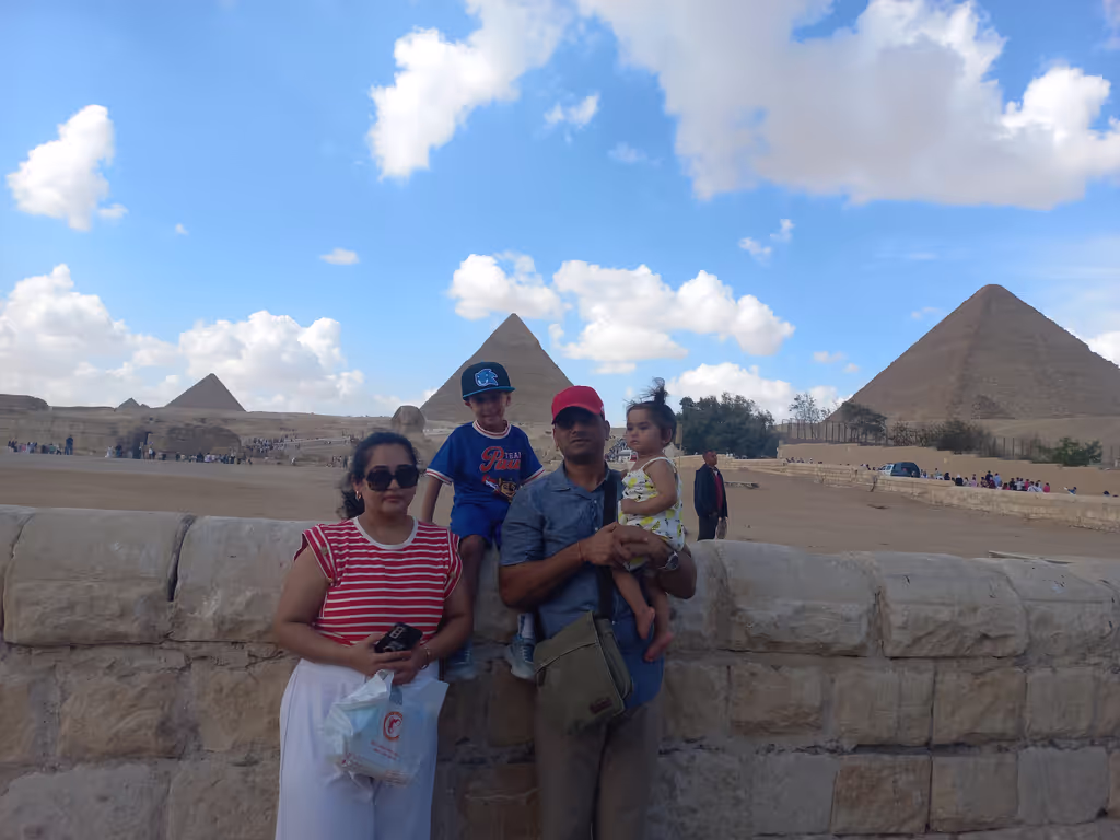 Giza Private Tour - Giza Pyramids