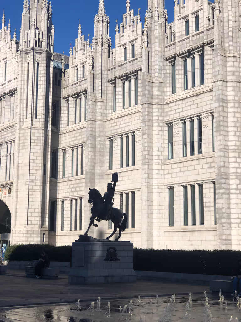 Aberdeen City Private Tour - 