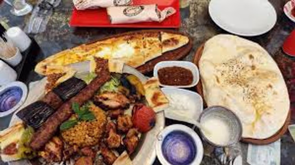 Istanbul Private Tour - Deraliye kebap