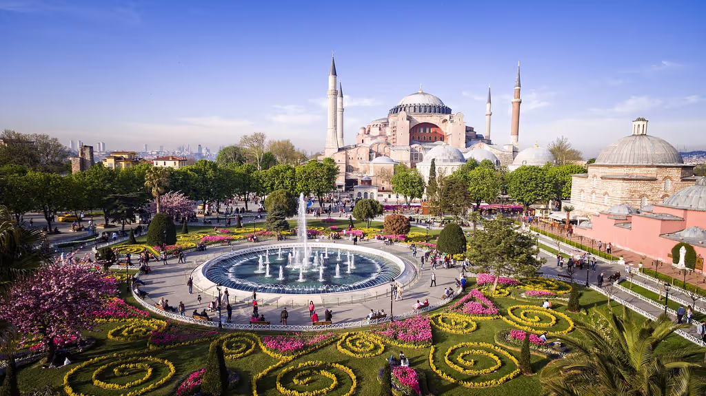 Istanbul Private Tour - sultanahmet square