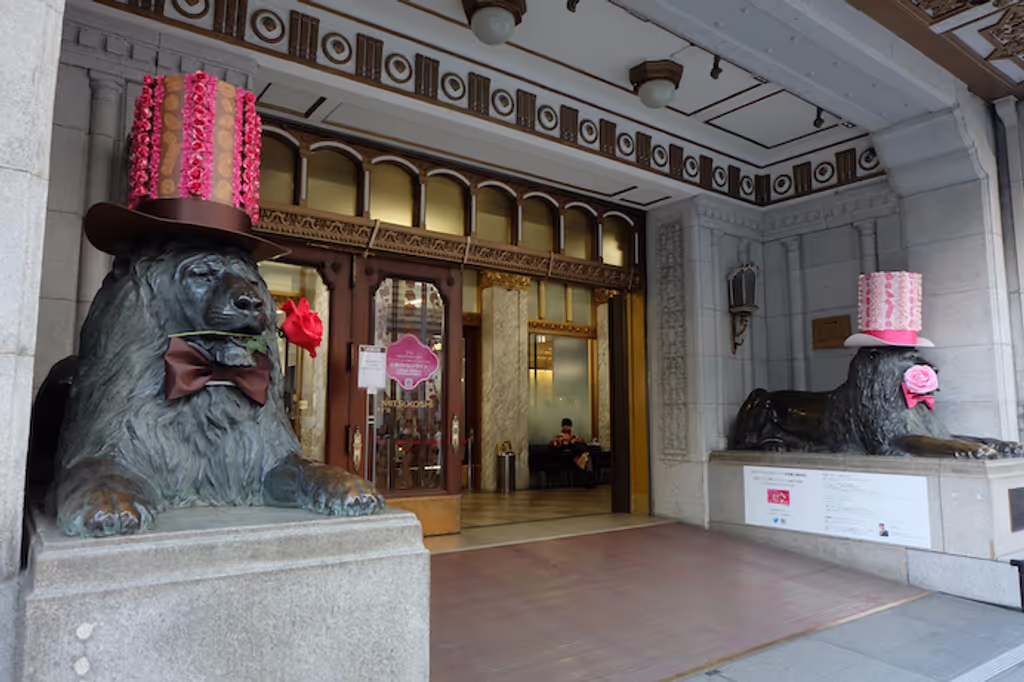 Kanagawa Private Tour - The Lion Statues