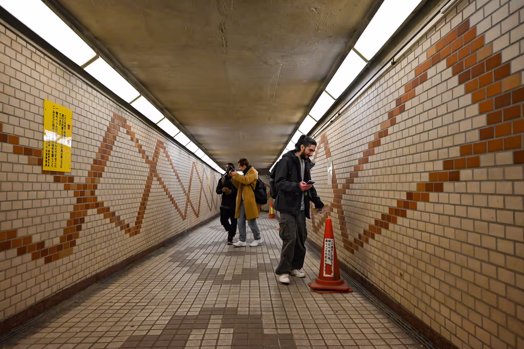 Kanagawa Private Tour - Exploring Nihonbashi Streets