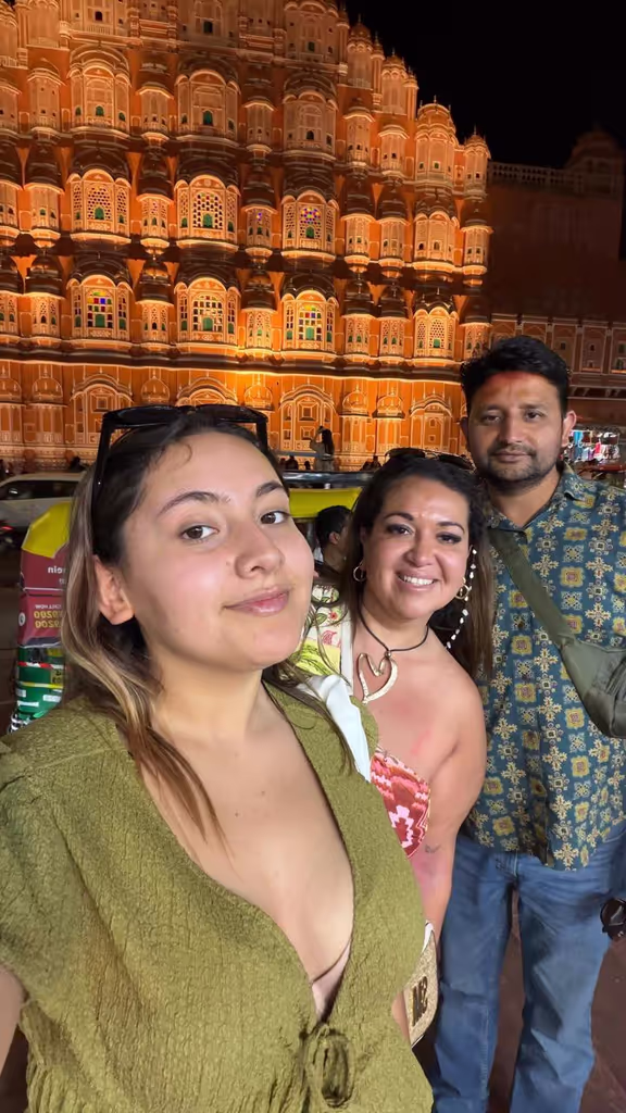 Jaipur Private Tour - Hawa Mahal With Guest
