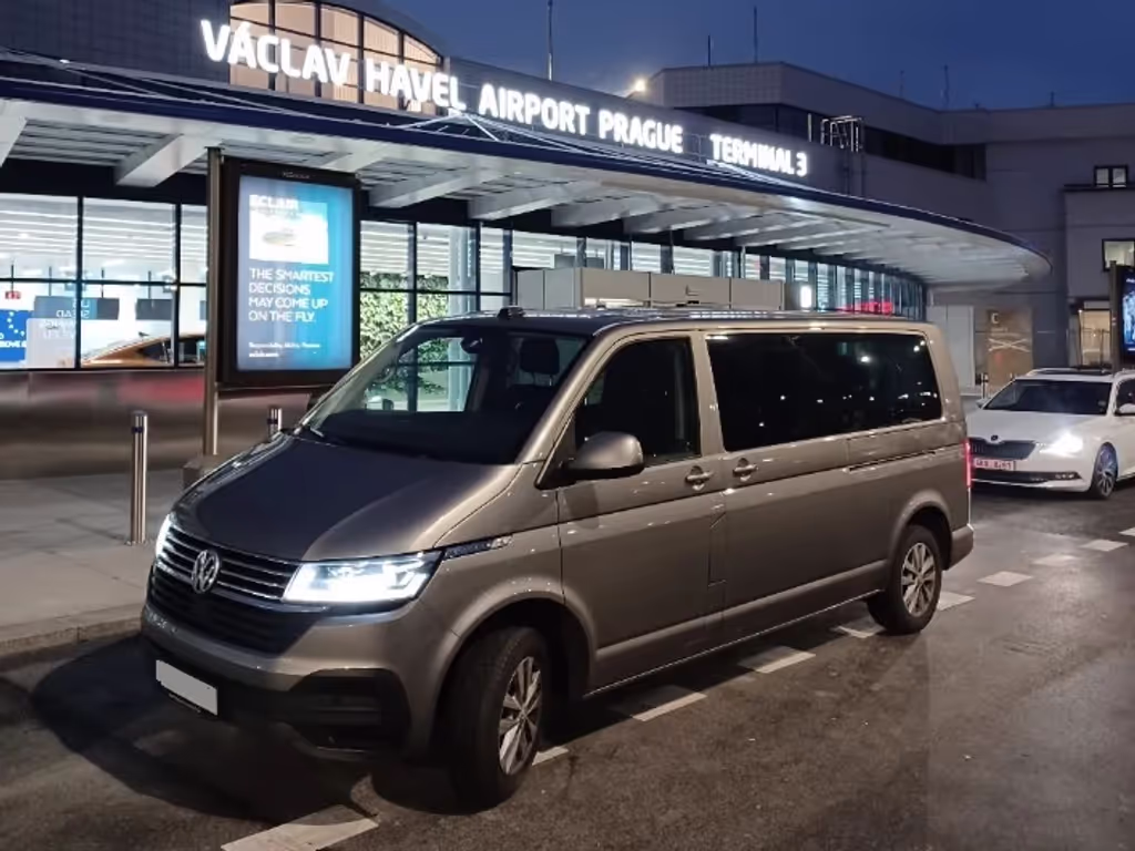 Prague Private Tour - Minivan for up to 7/8 passengers