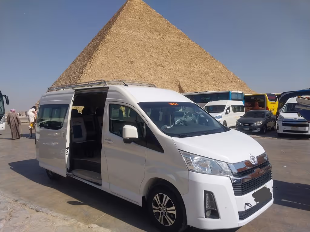 Cairo Private Tour - 4_7 person vehicle