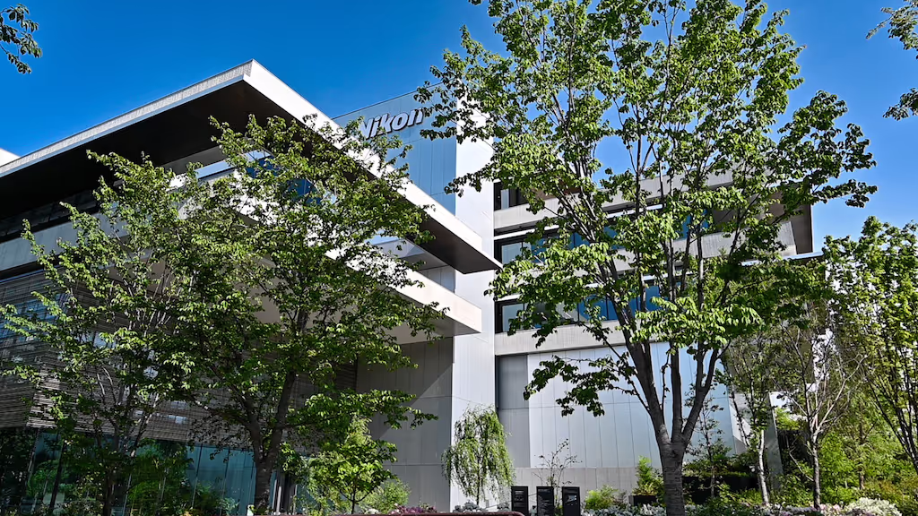 Kanagawa Private Tour - The Nikon Headquarters Building