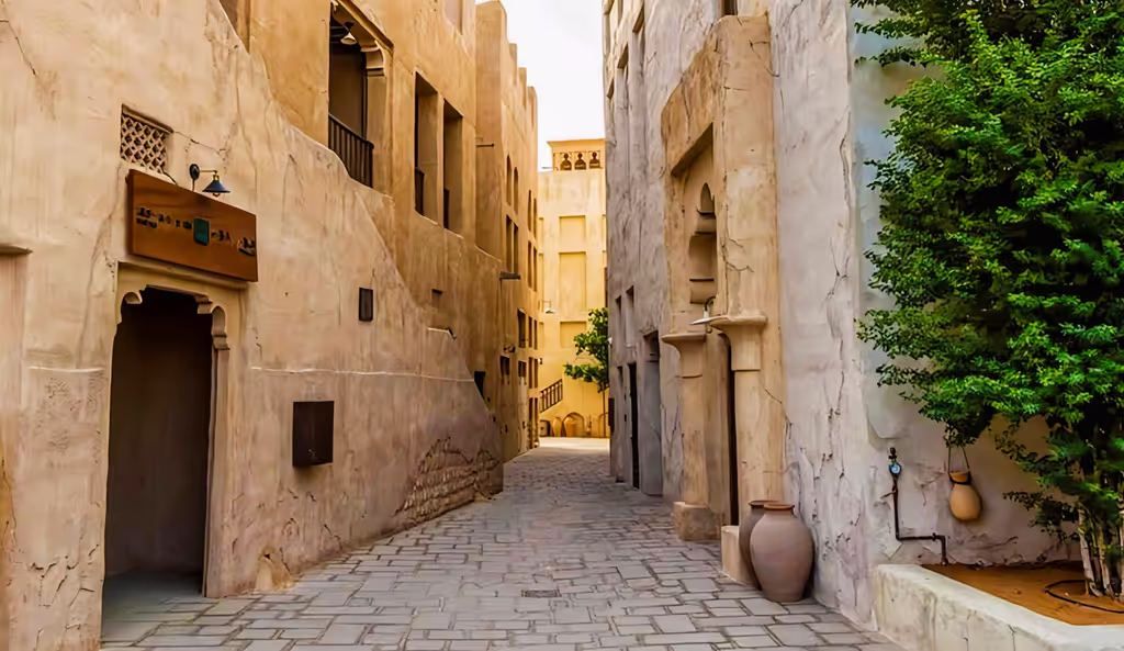 Dubai Private Tour - Old houses