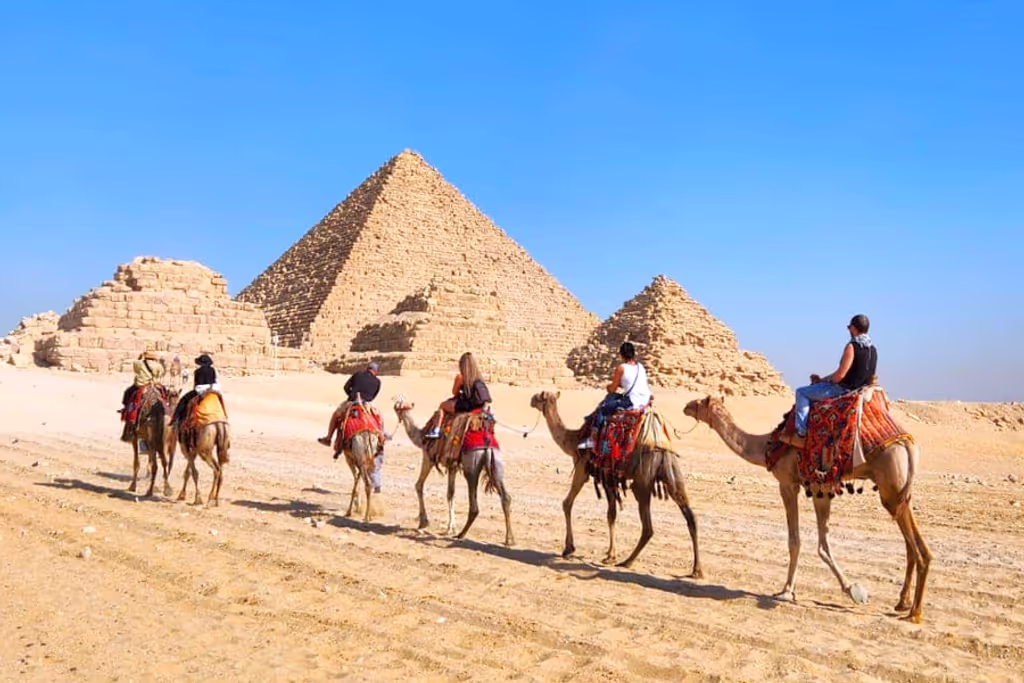 Giza Private Tour - Camel ride with panoramic view