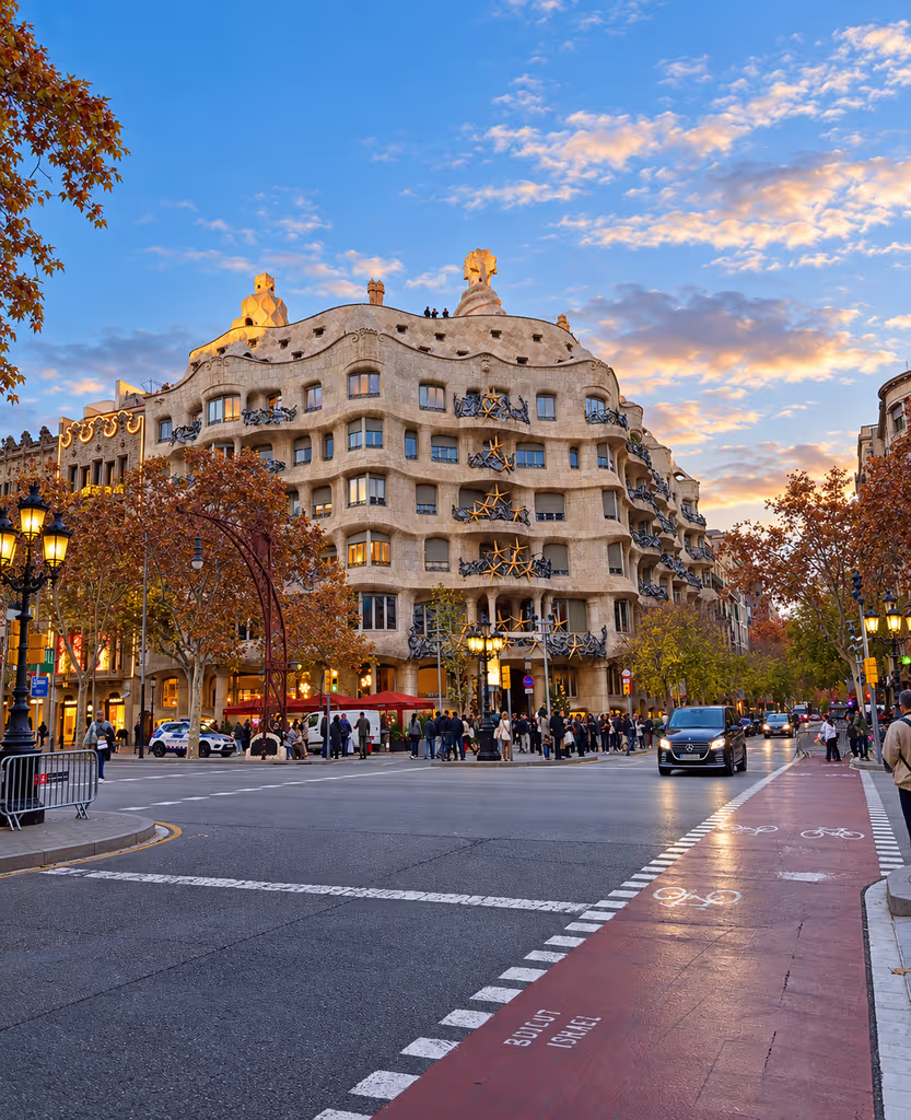 Barcelona Private Tour - Casa Mila