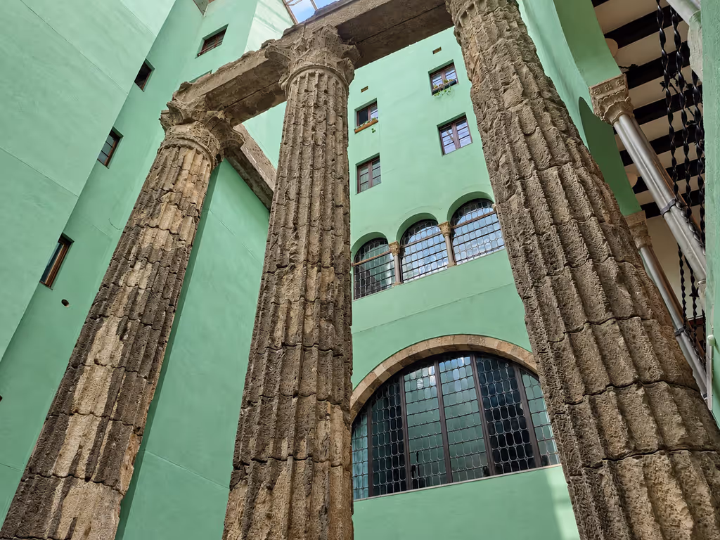Barcelona Private Tour - Templo de Augusto