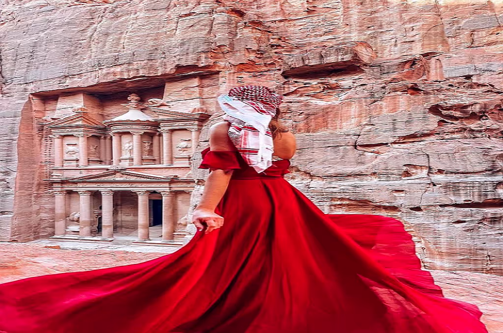 Amman Private Tour - Treasury at Petra