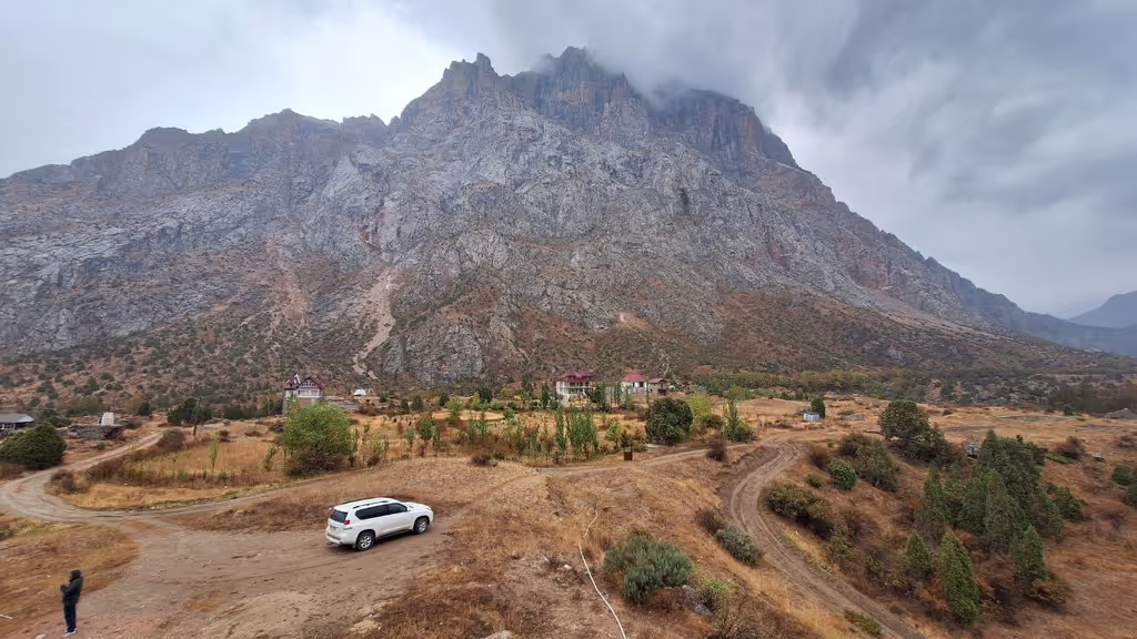 Sughd Private Tour - Sarytag Village