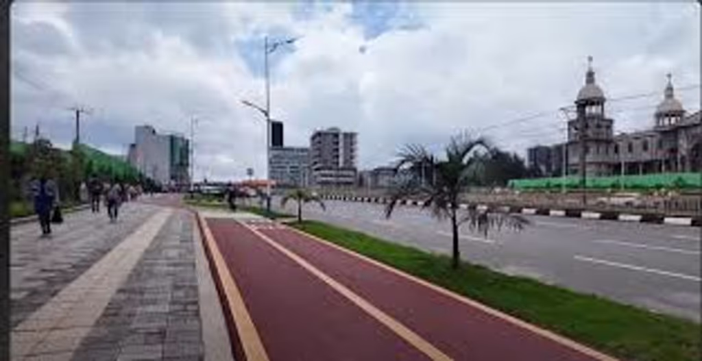 Addis Ababa Private Tour - Walking Lane