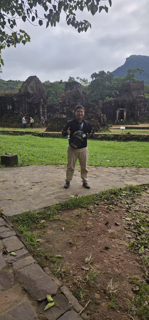 Da Nang Private Tour - Me at the site
