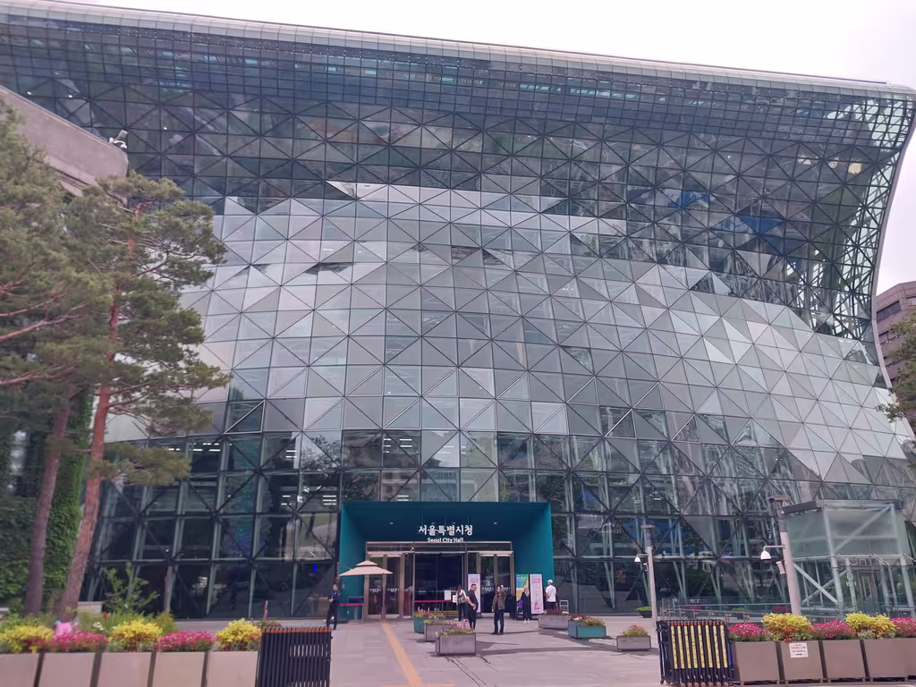 Seoul Private Tour - CITY HALL