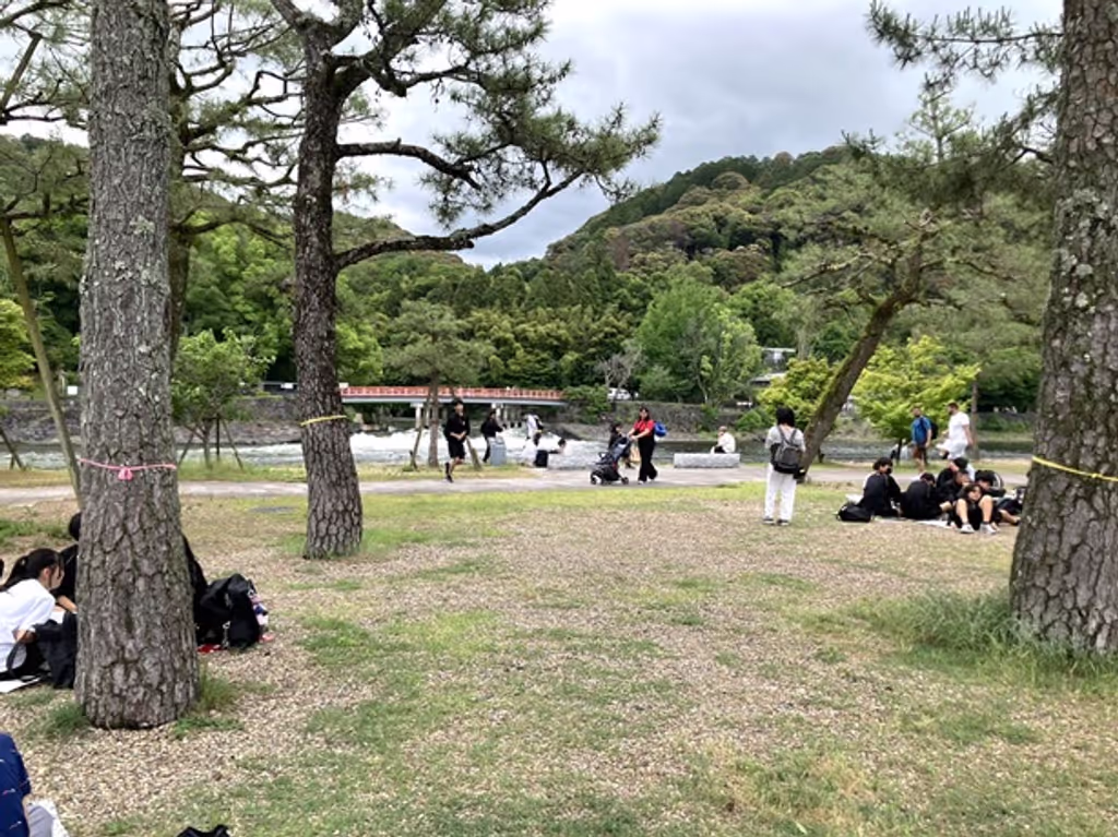 Kyoto Private Tour - School trip in Ukishima