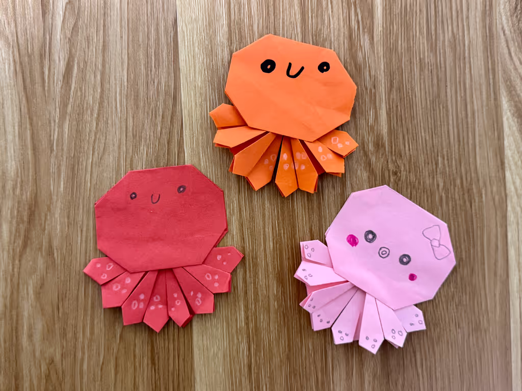 Osaka Private Tour - Fun Origami!