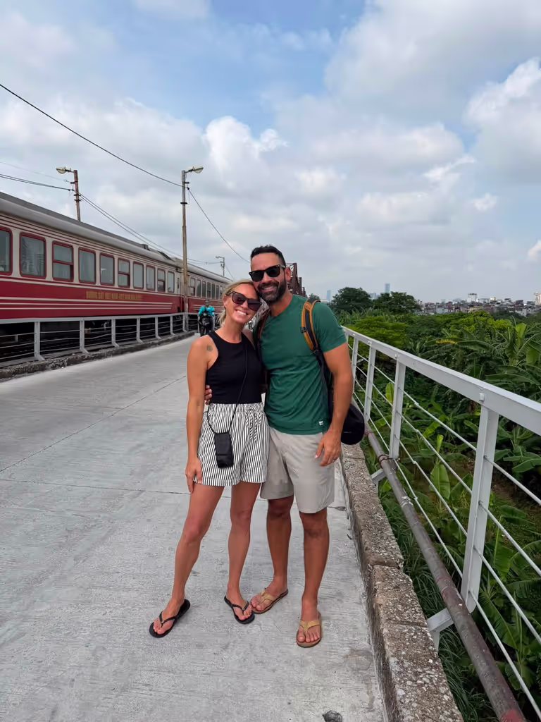 Hanoi Private Tour - Train street on Long Bien bridge
