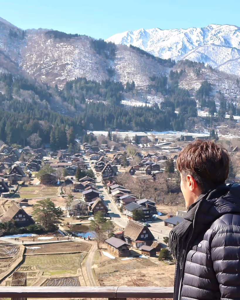 Takayama Private Tour - Enjoying Shirakawa-go from the observatory