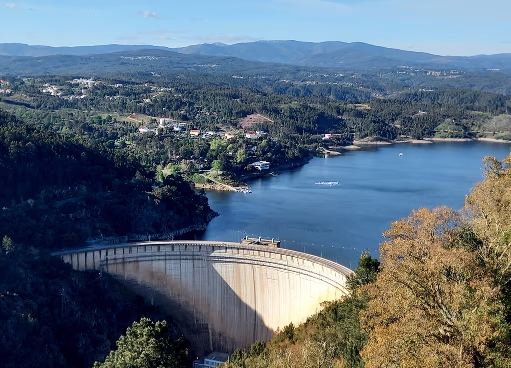 Coimbra Private Tour - Cabril Dam, view from the mountain