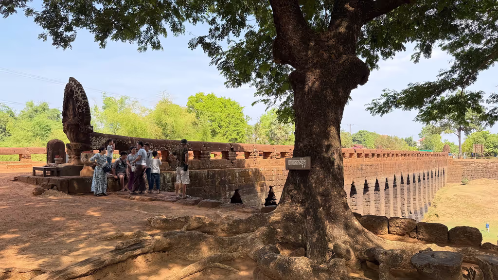 Siem Reap Private Tour - Ancient bridge of Kampong Kdei