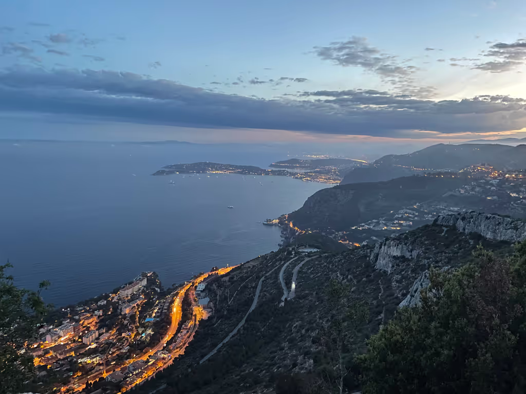 Monaco Private Tour - CAP Ferrat shining under Night Sky