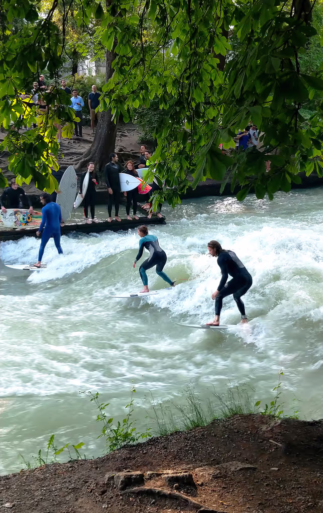 Munich Private Tour - Surfen Eisbach Munich