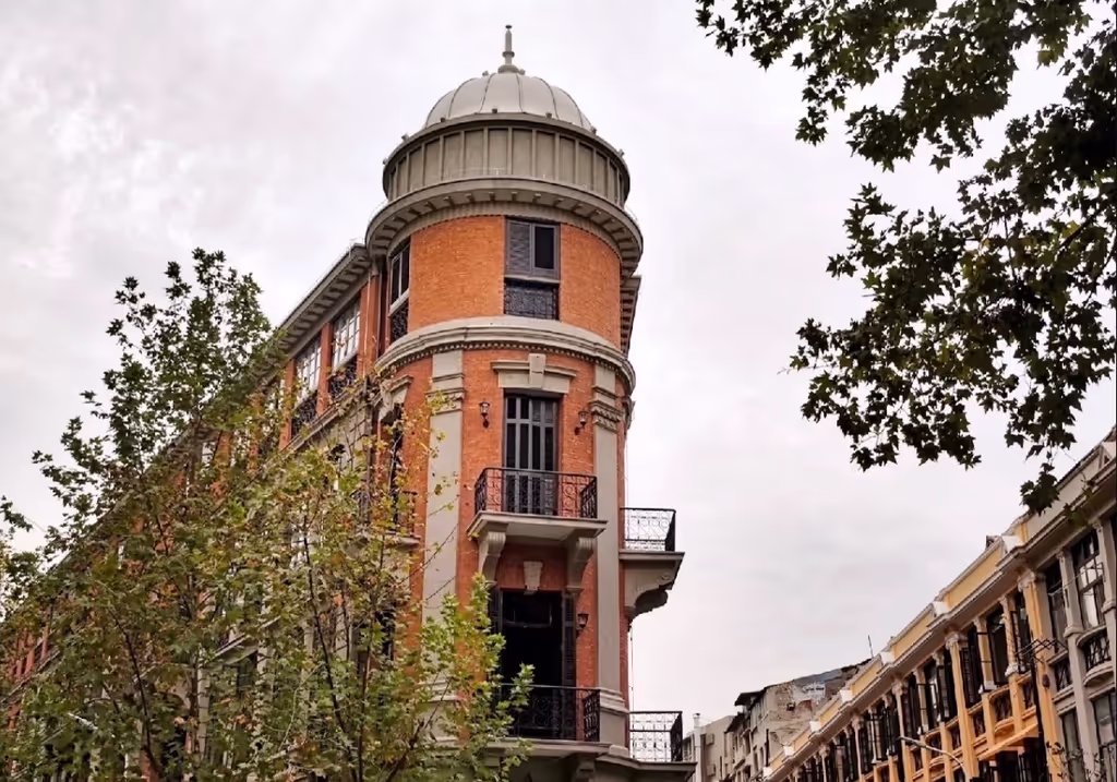 Wuhan Private Tour - Banov Mansion Walk
