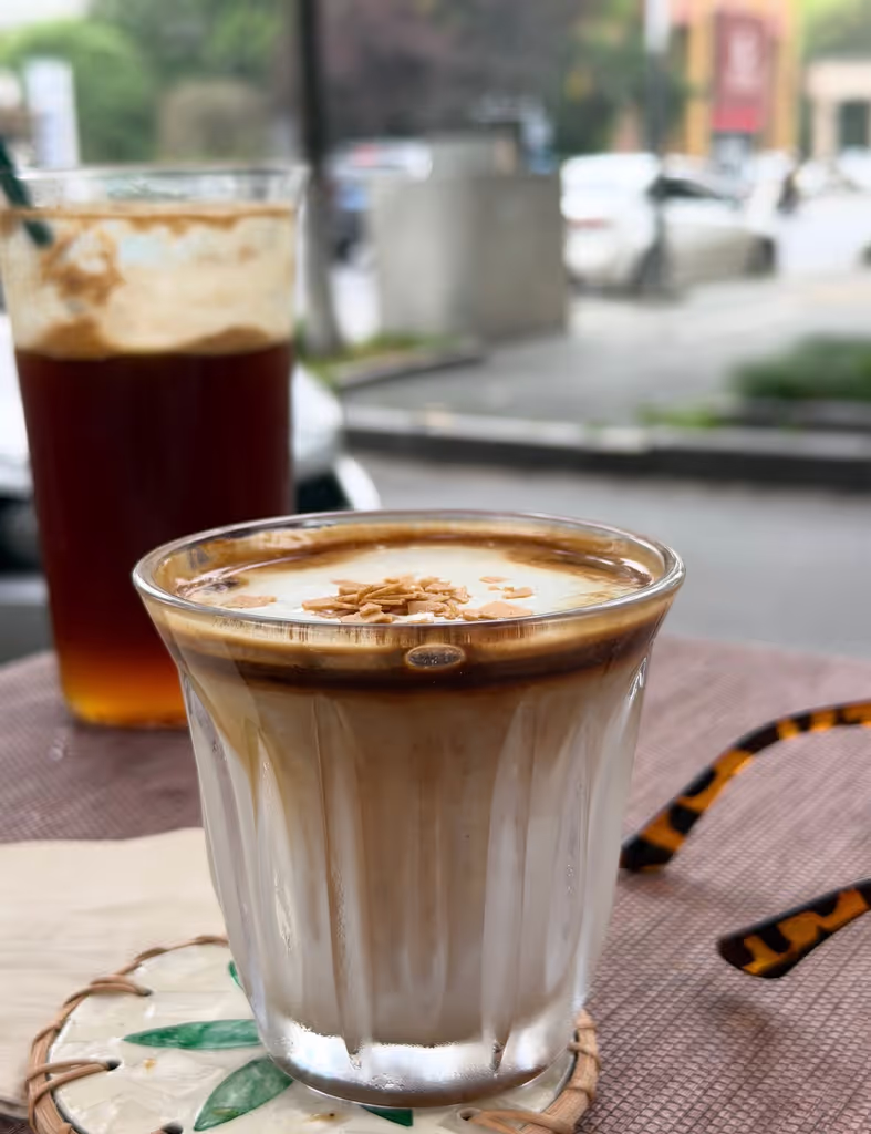 Wuhan Private Tour - Coffee Shop Relax