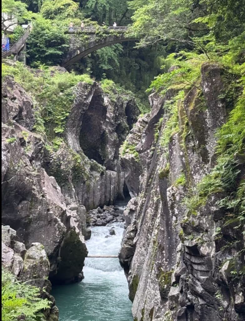 Fukuoka Private Tour - Takachiho Gorge