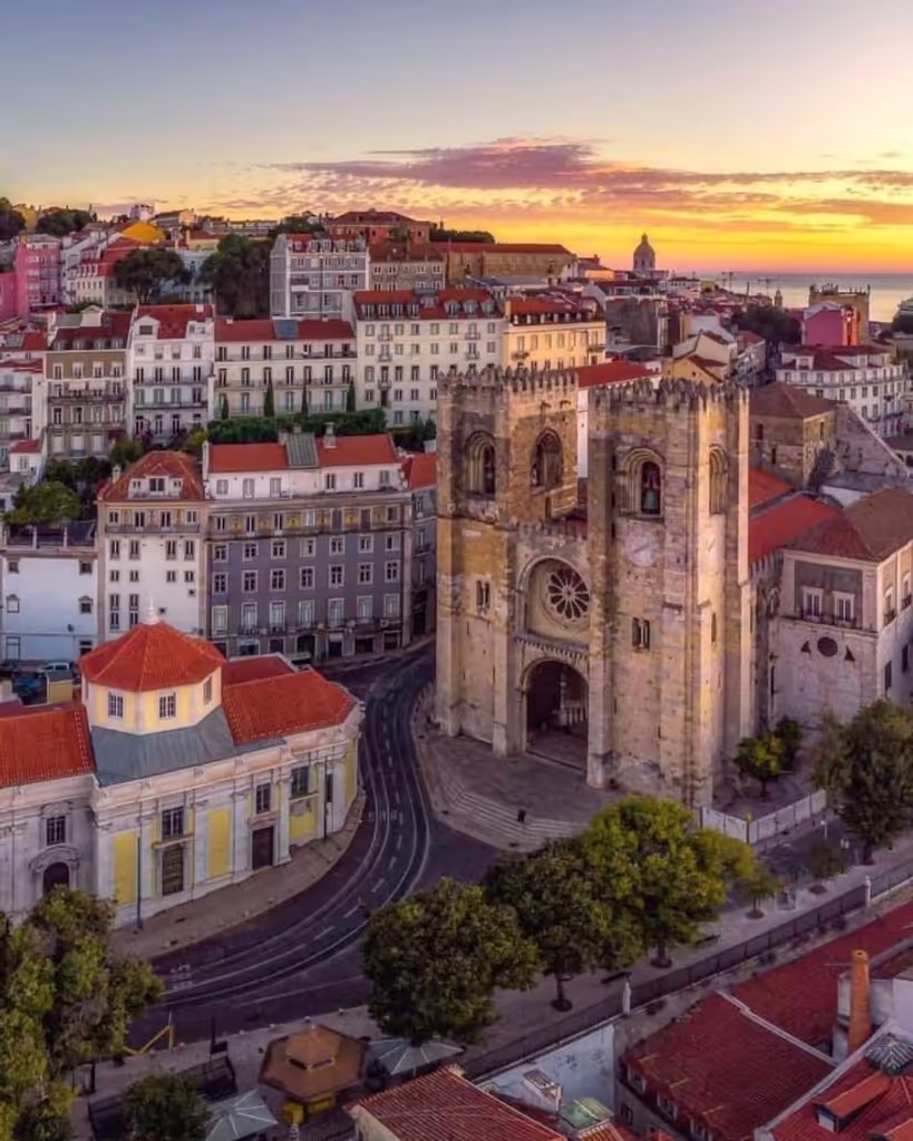 Lisbon Private Tour - cathedral