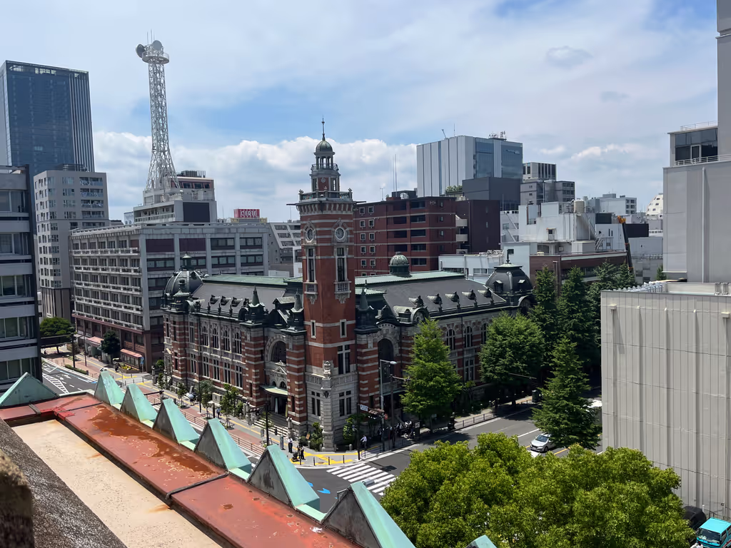 Yokohama Private Tour - Historical building