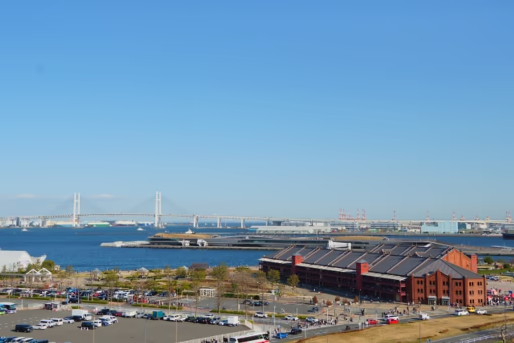 Yokohama Private Tour - The Red Brick Warehouse and water front