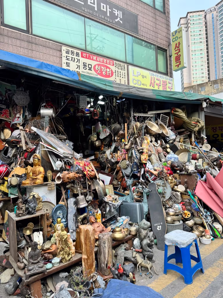 Seoul Private Tour - old stuffs