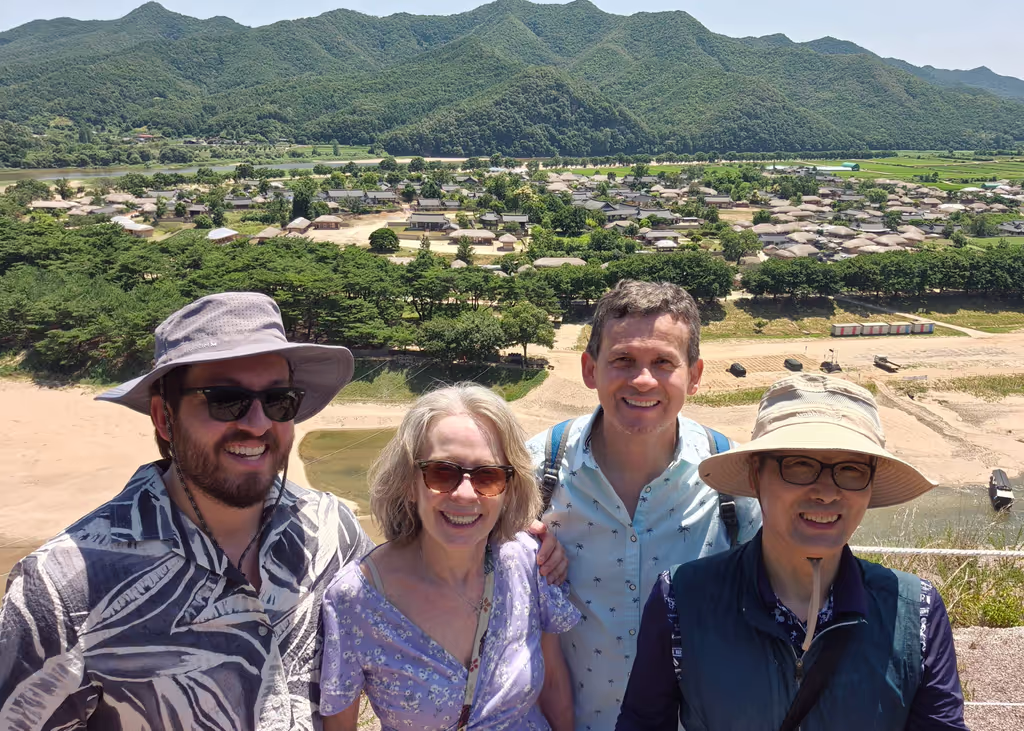 North Gyeongsang Private Tour - "The American son was a living example of the Conf