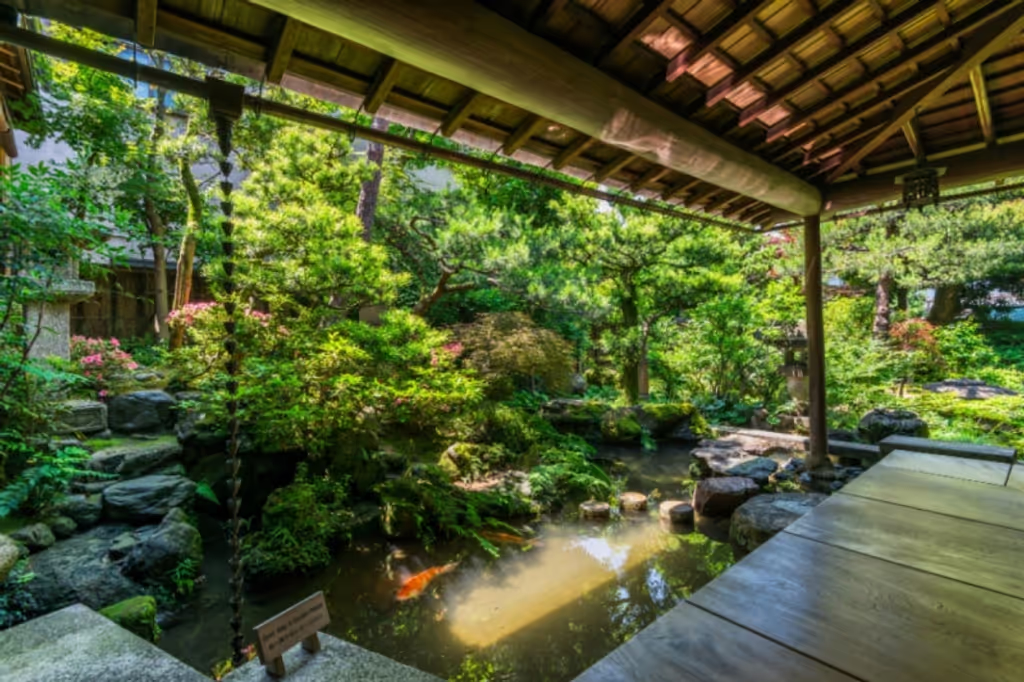 Kanazawa Private Tour - Garden(Sit and View Type) in Nomura samurai house.