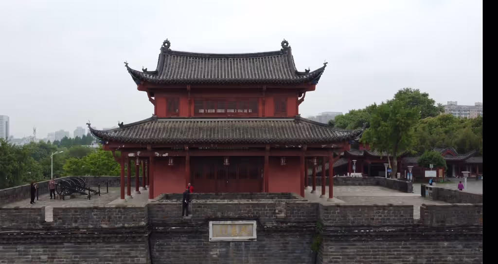 Wuhan Private Tour - Front of The Gate