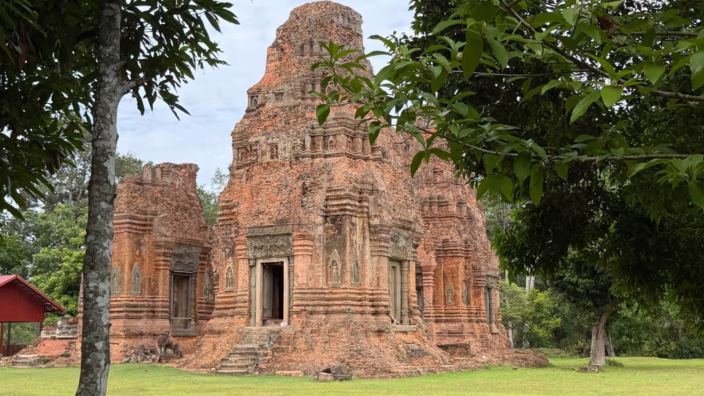 Siem Reap Private Tour - Lolei temple